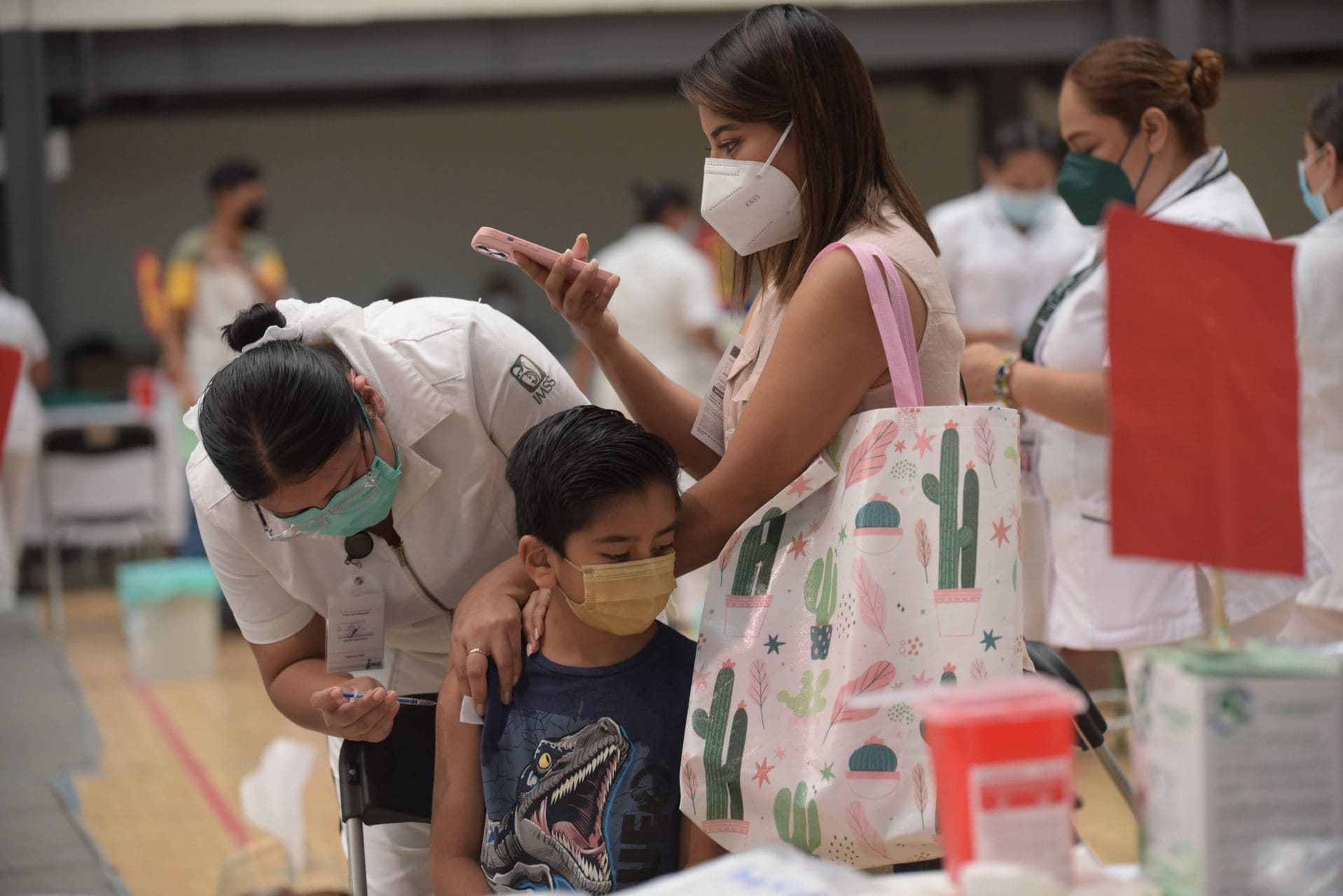 Yucatán y Michoacán arrancan con vacunación anticovid en niños de 5 a 11 años