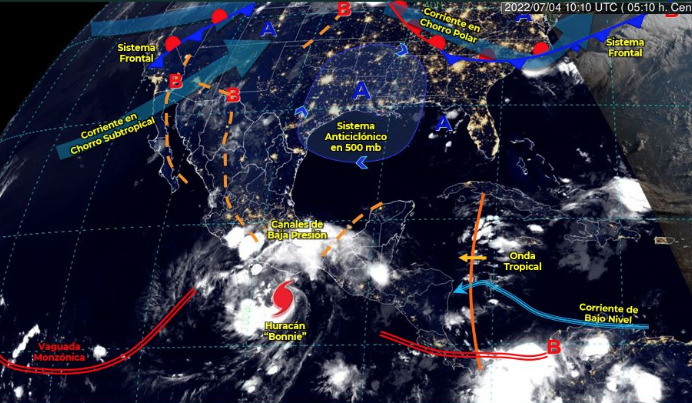 “Bonnie” se convierte en huracán al sur de México