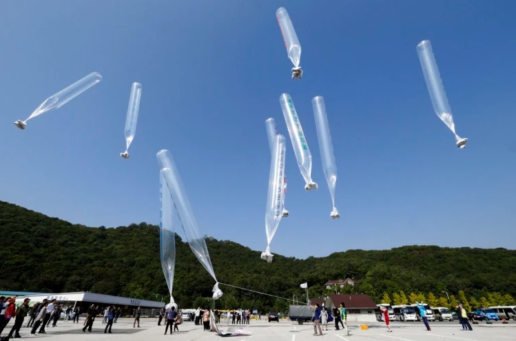 Corea del Norte afirma que Covid-19 llegó a su país en globos surcoreanos