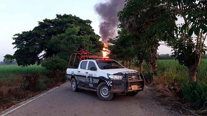 Explota ducto de Pemex al sur de Veracruz