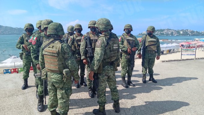 Más de 200 militares llegan a Acapulco para reforzar la seguridad