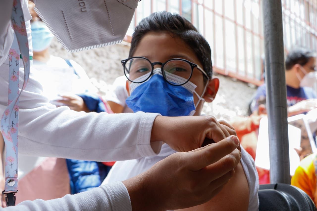 Anuncian Plan de Vacunación contra Covid-19 a niñas y niños de 8 años