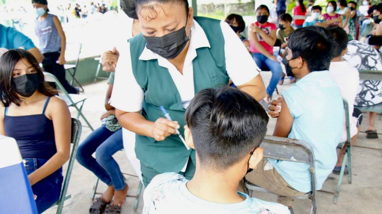 Yucatán vacunará contra la Covid-19 a adolescentes de 12 a 17 años de más de 30 municipios