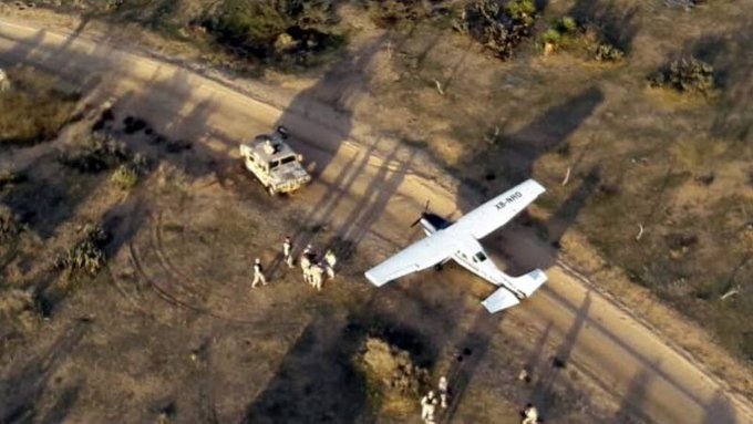 Comando roba avioneta resguardada por la FGR en Baja California
