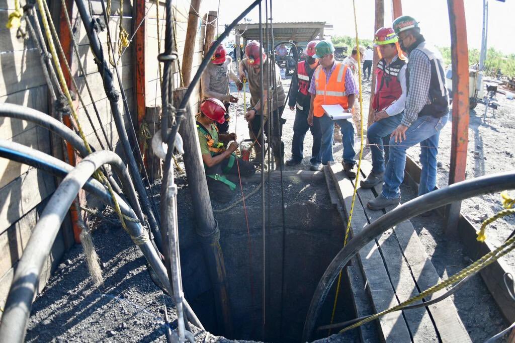 Continúan los trabajos de rescate de mineros en Coahuila