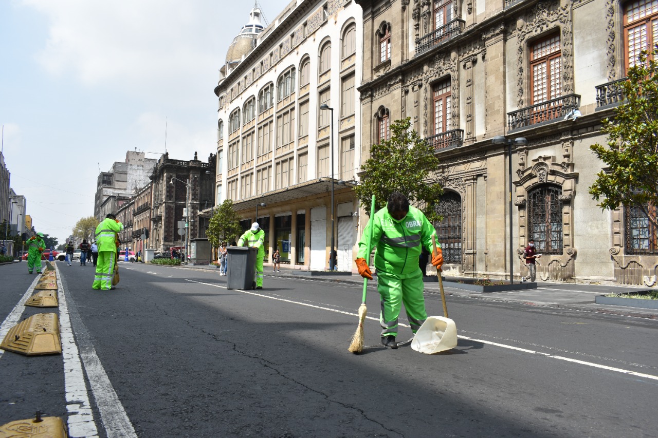 3 mil 596 trabajadores de limpia barren a diario la CDMX