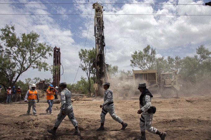 Dron submarino entrará buscar a mineros atrapados en Coahuila