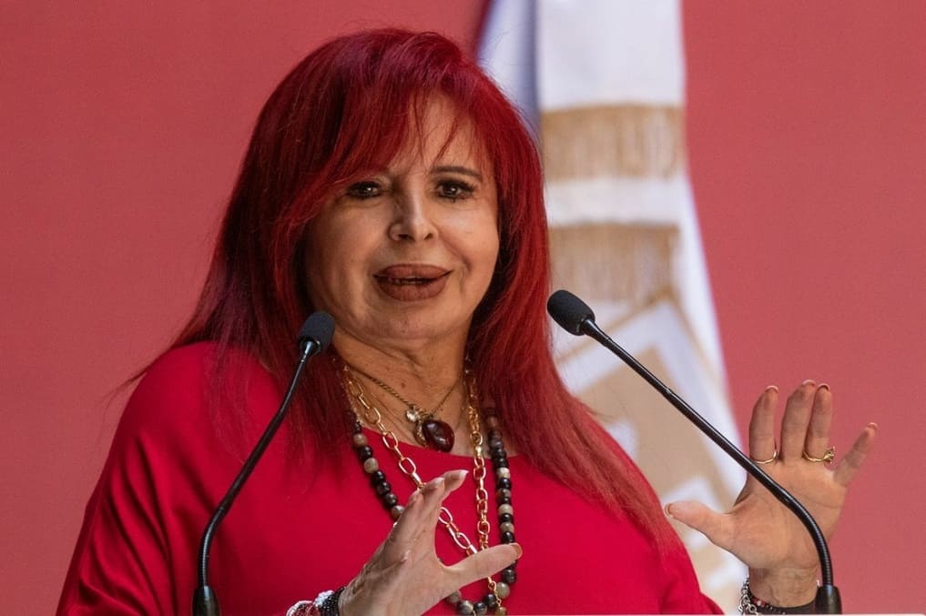Layda Sansores es captada en Argentina