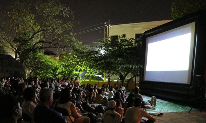 Regresa el 'Cine Móvil' a parques de Mérida