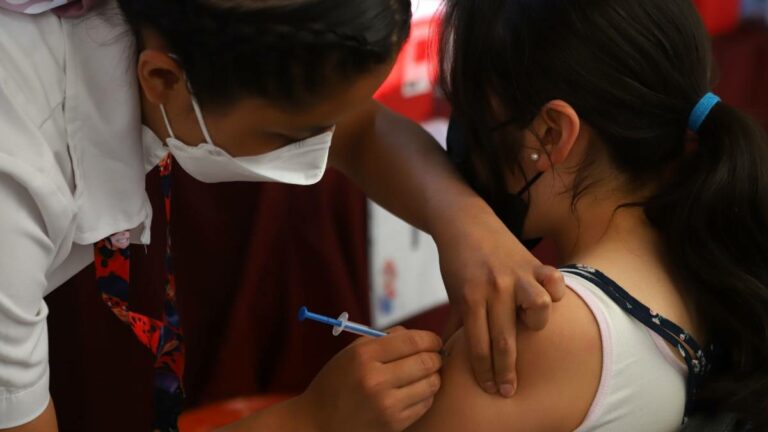 CDMX anuncia vacunación anticovid para niños de 6 años