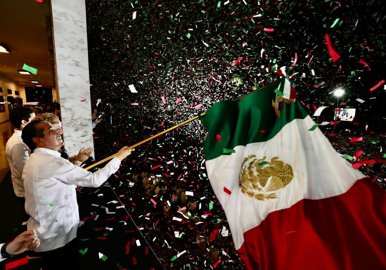 Carlos Joaquín da su último Grito de Independencia como gobernador de Q.Roo