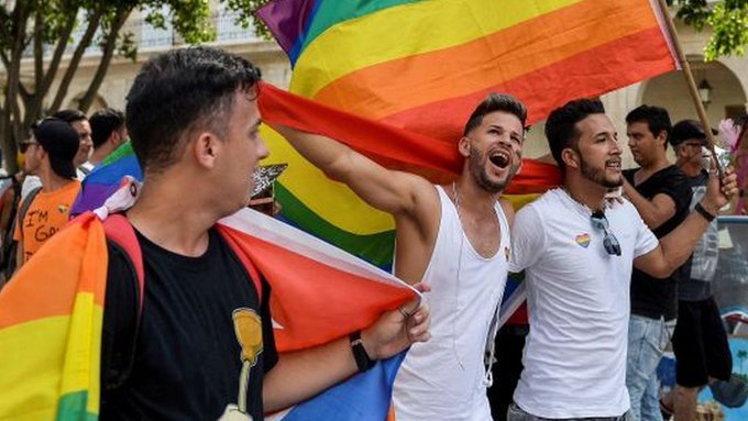 Cuba aprueba el matrimonio igualitario en un referéndum