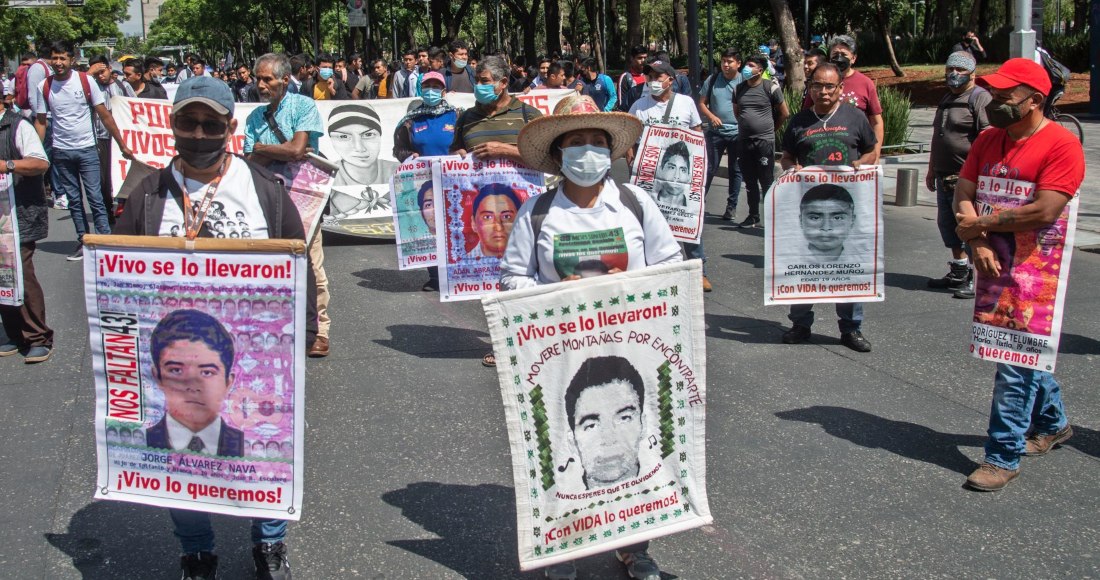 Juez exonera a otros 24 imputados por el caso Ayotzinapa