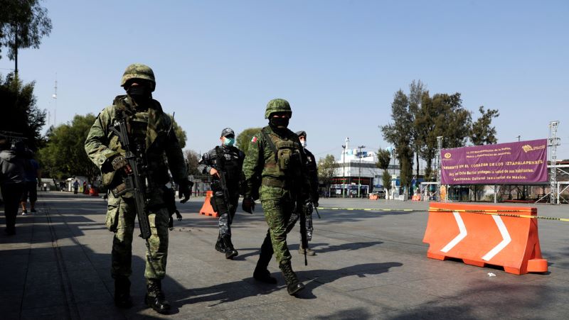 Fuerzas Armadas pueden hacer detenciones sin avisar a la policía: SCJN
