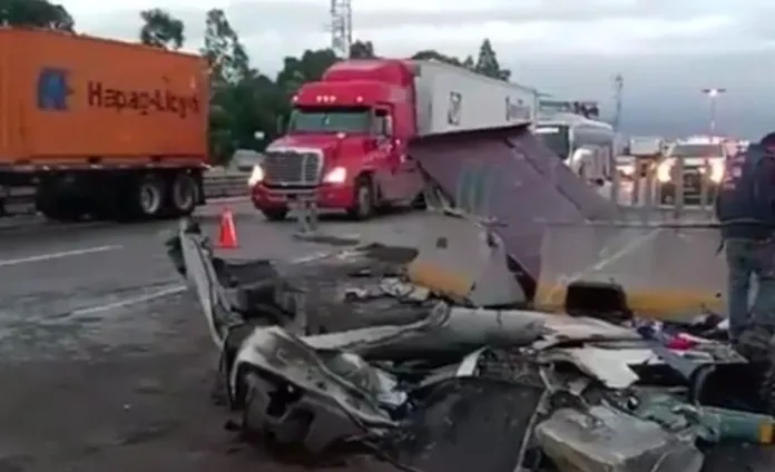 Fuerte accidente provoca cierre de la México-Puebla