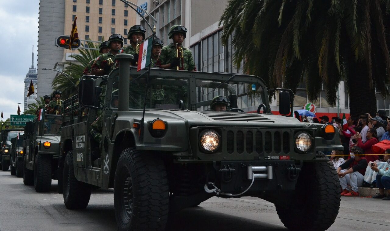 Ricardo Monreal propone que Fuerzas Armadas realicen tareas de seguridad pública