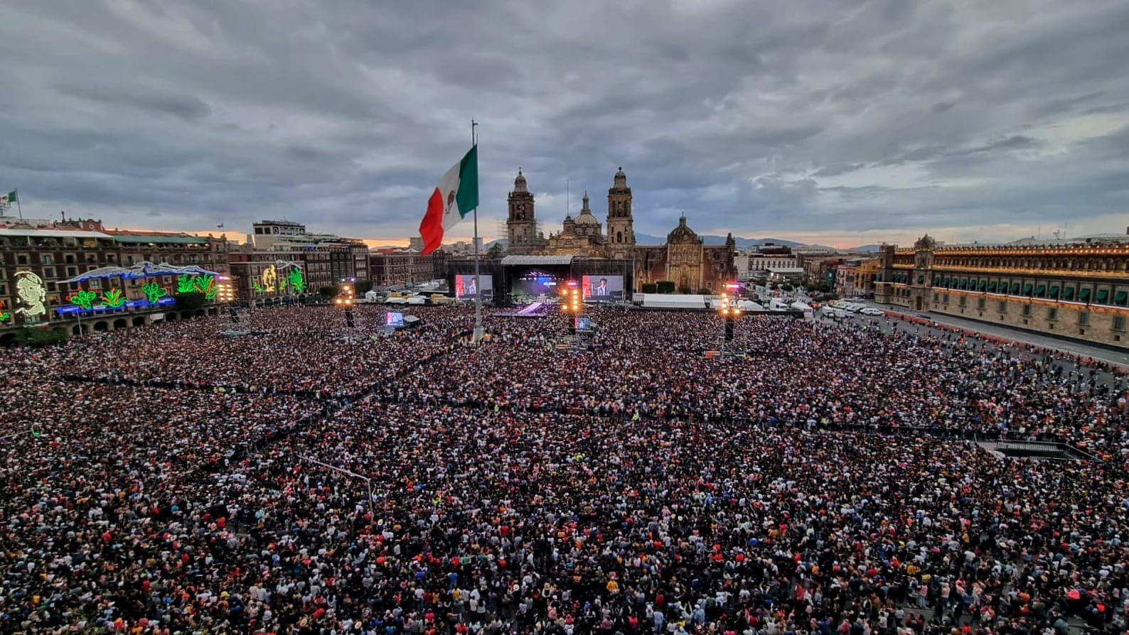 280 mil personas asistieron al concierto de Grupo Firme