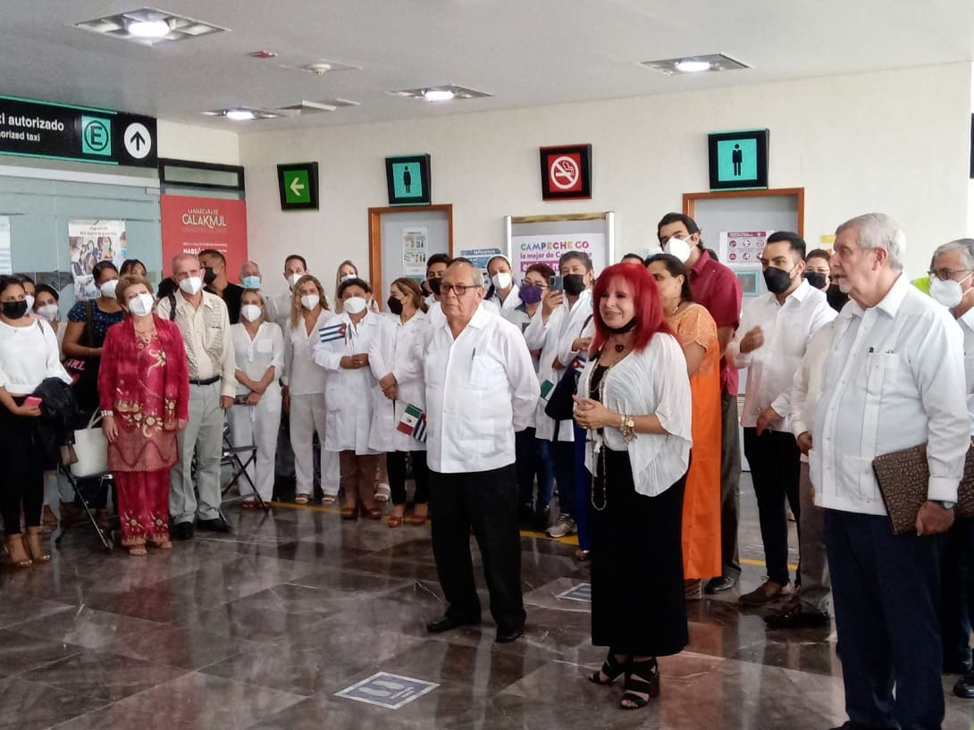Médicos cubanos llegan a Campeche