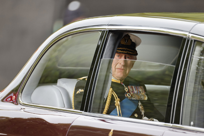 Carlos III será coronado el 6 de mayo de 2023
