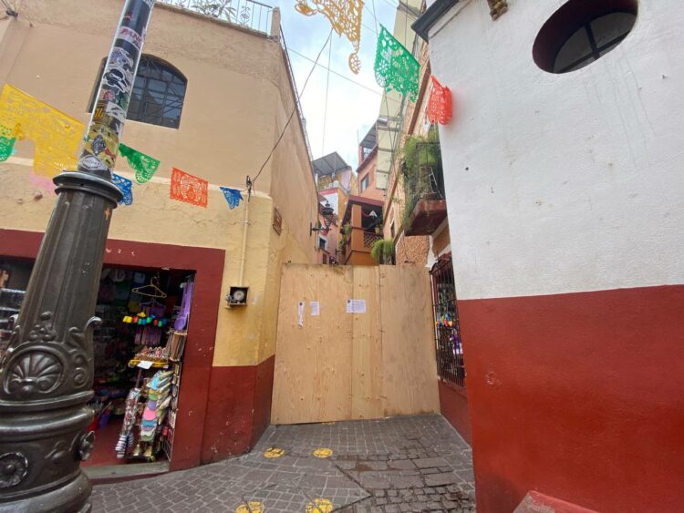 Clausuran el emblemático Callejón del Beso en Guanajuato