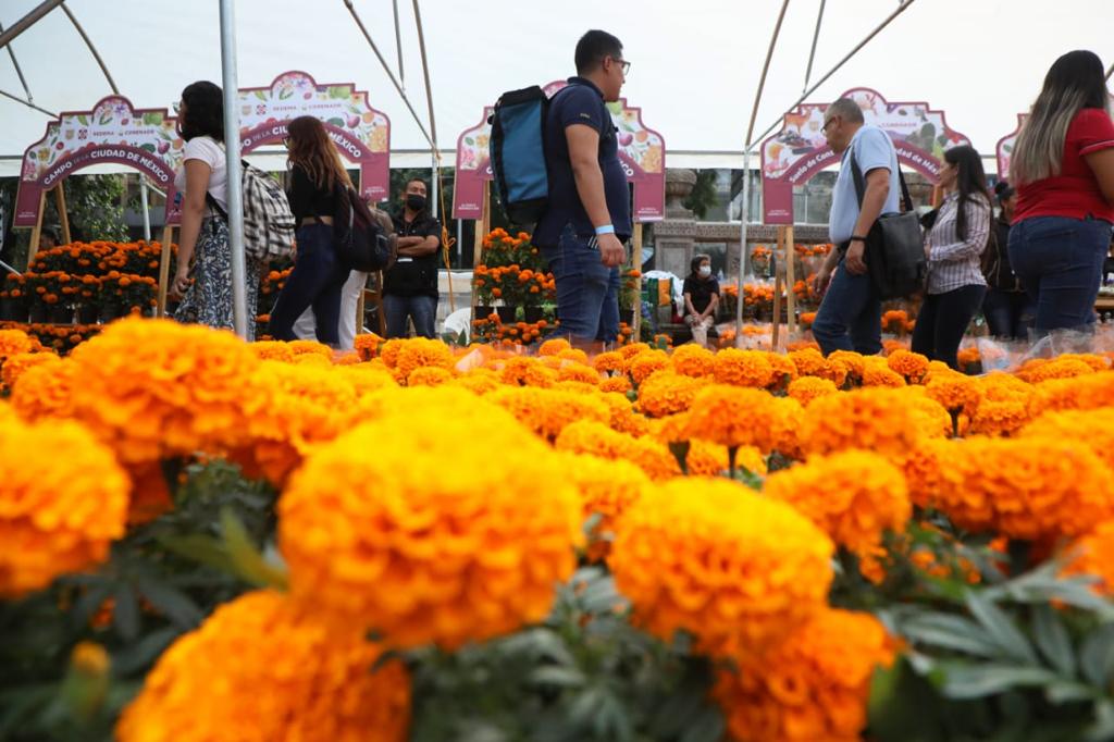 Secretaría de Turismo inaugura Festival de Flores de Cempasúchil en Paseo de la Reforma