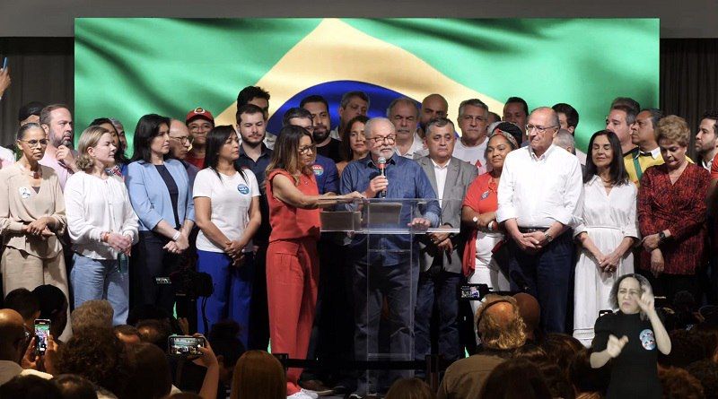 Lula da Silva se impone a Bolsonaro y regresa al poder en Brasil
