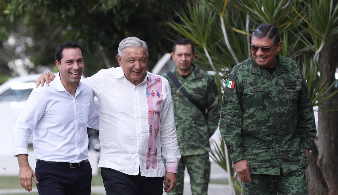 Mauricio Vila y AMLO supervisan obras prioritarias en Yucatán