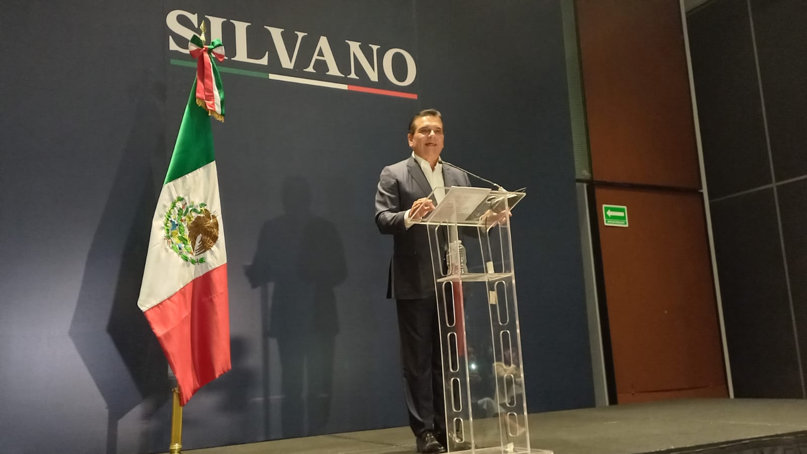 Silvano Aureoles destapa su aspiración presidencial