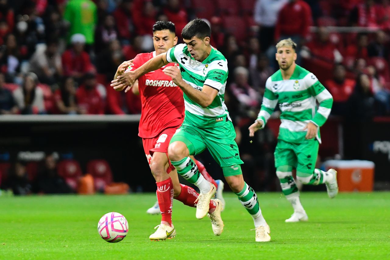 Toluca se impone a Santos en vibrante duelo de liguilla