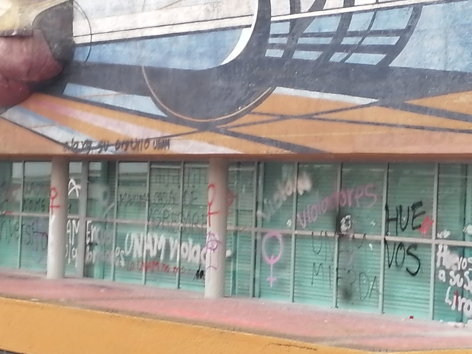 UNAM denuncia vandalismo