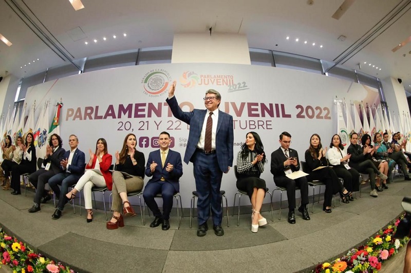 A defender su origen, ideales y principios llamó Monreal a integrantes del Parlamento Juvenil 2022