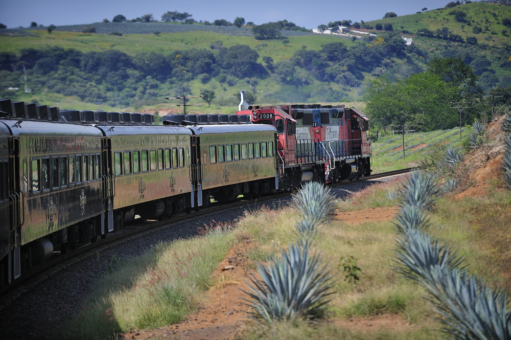 Gobierno propone destinar a Tren Maya más de 143 mil mdp en 2023, destaca nota del IBD