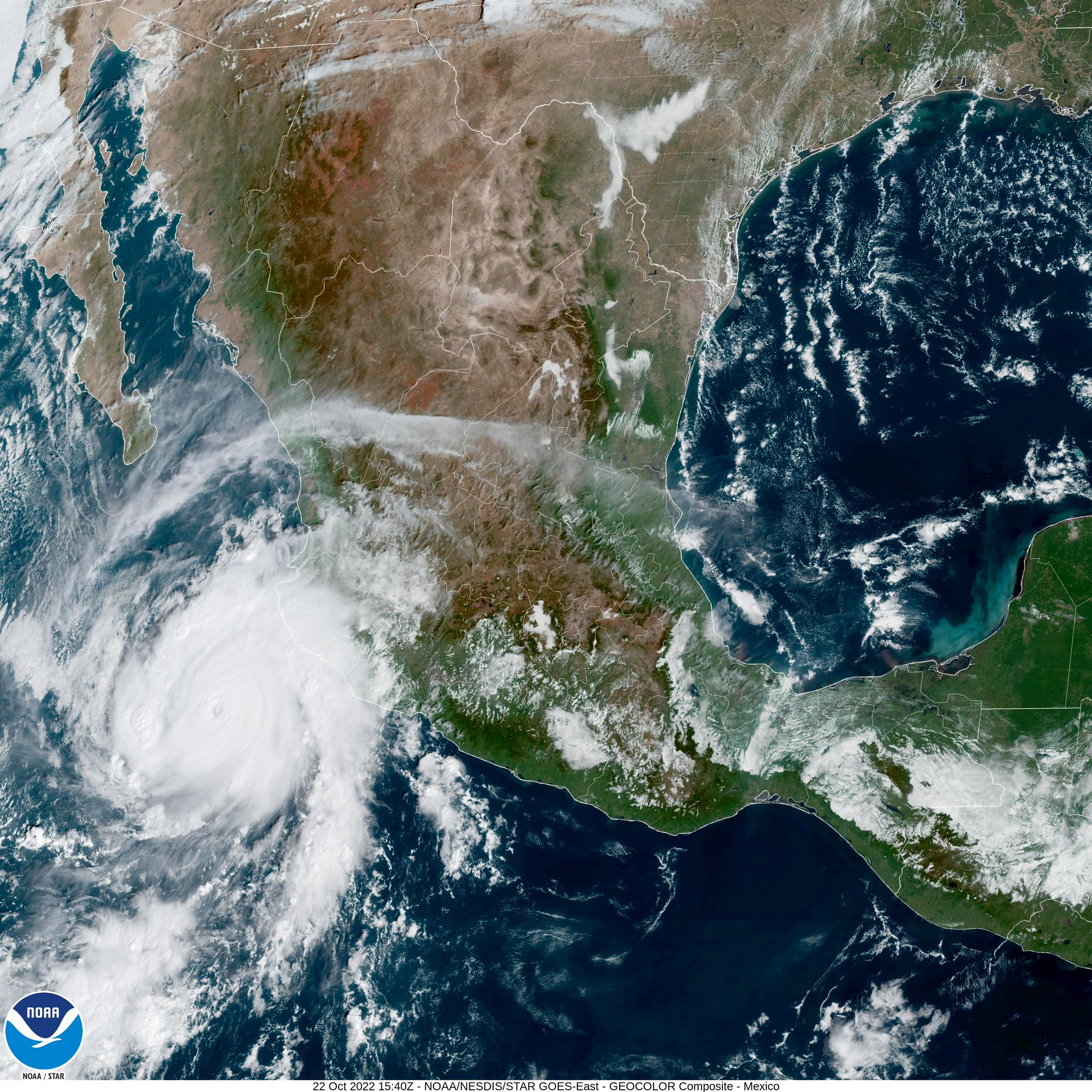 ‘Roslyn’ se intensifica a huracán categoría 4