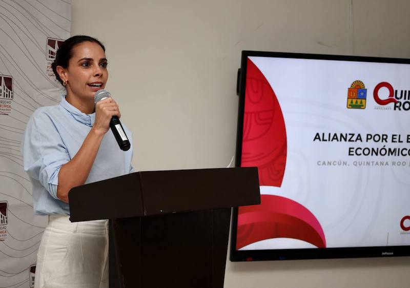 Respalda Ana Patricia Peralta capacitación y empoderamiento de mujeres cancunenses