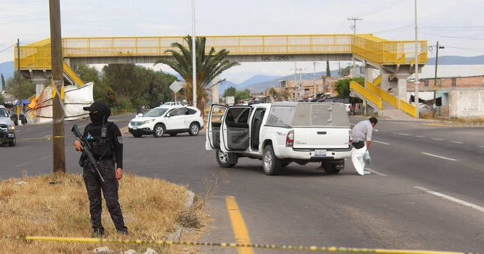 Ataque armado contra comandancia de Celaya deja al menos ocho muertos