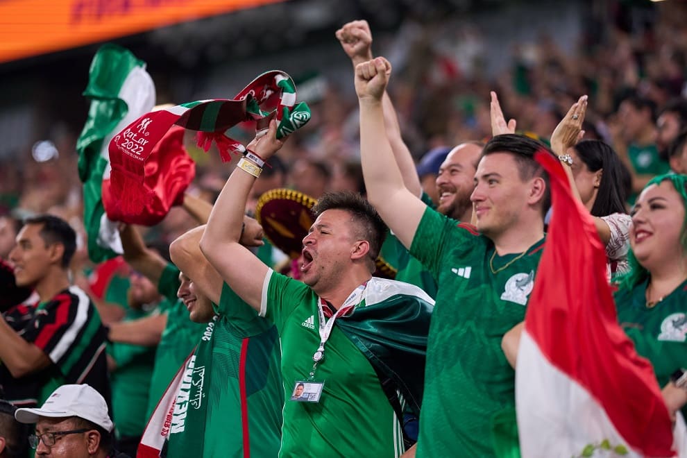 FIFA abre expediente a México por gritos discriminatorios en su debut en Qatar 2022