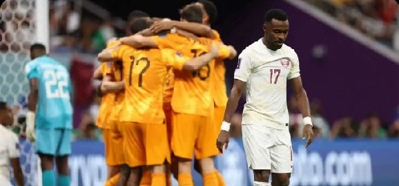 Holanda gana 2-0 a Qatar y pasa a octavos como líder del Grupo A de Qatar 2022
