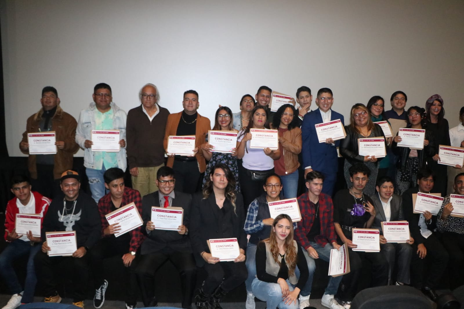 Jóvenes creadores se gradúan de talleres de PROCINECDMX