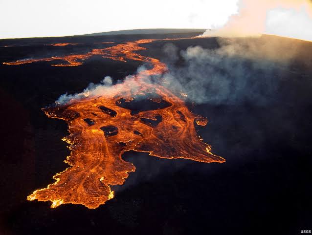 ‘Mauna Loa’, volcán de Hawái, entra en erupción