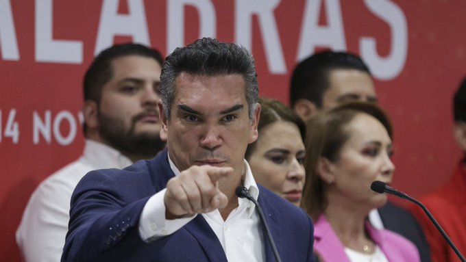 Me pueden presionar y amenazar, pero el PRI votará contra la reforma electoral: Alejandro Moreno