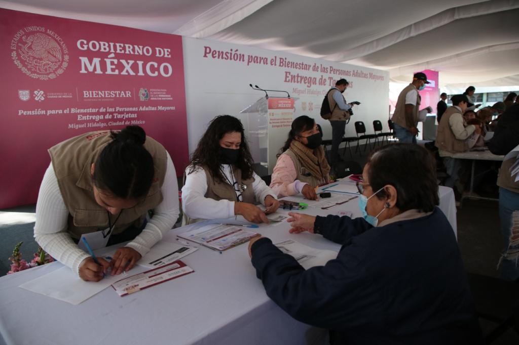 Inicia entrega de Tarjetas de Bienestar para adultos mayores en CDMX