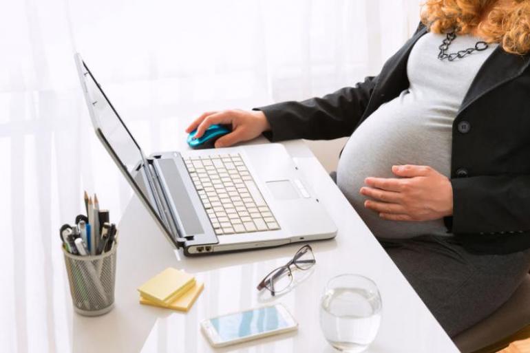 Avanza en Senado pago por 84 días desde el inicio de la incapacidad por embarazo a trabajadoras