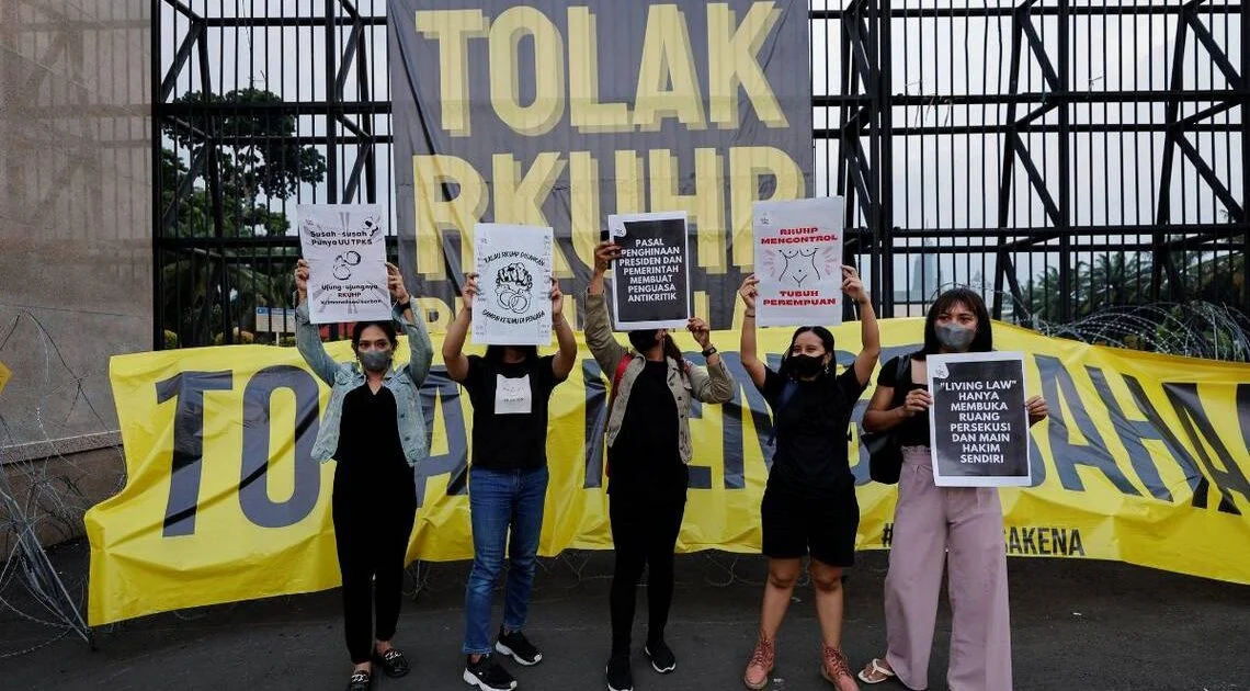 En Indonesia castigarán con hasta un año de cárcel el sexo fuera del matrimonio