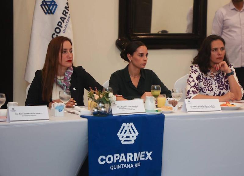 Reafirma Ana Patricia Peralta diálogo y apertura con cámaras empresariales de Cancún