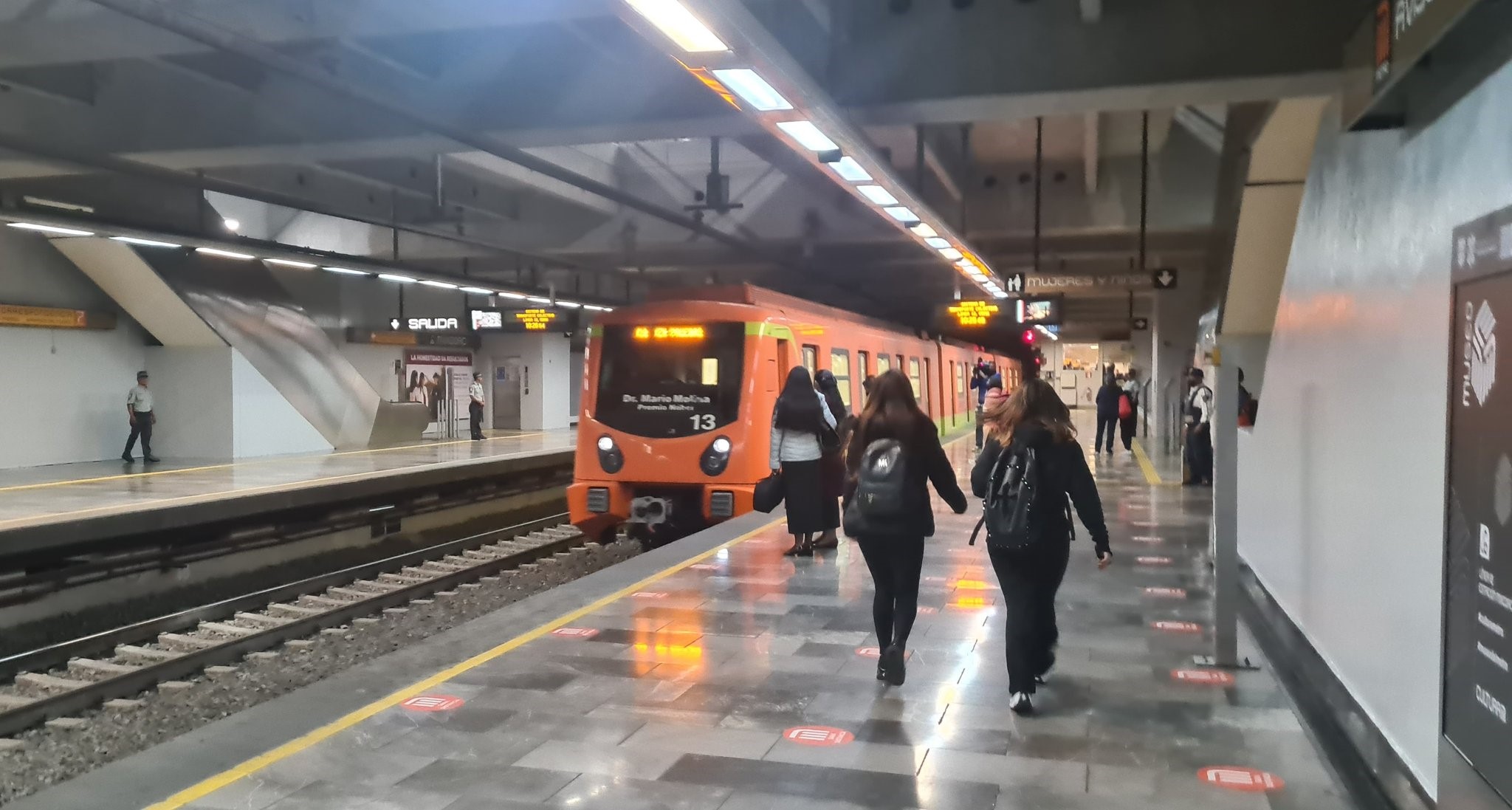 Reaperturan tramo subterráneo Mixcoac-Atlalilco de la línea 12 del metro