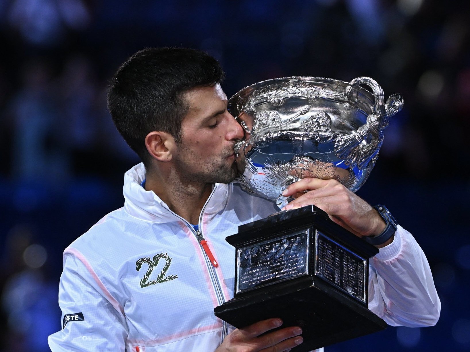 Conquista Novak Djokovic su décimo Abierto de Australia tras vencer a Stéfanos Tsitsipas