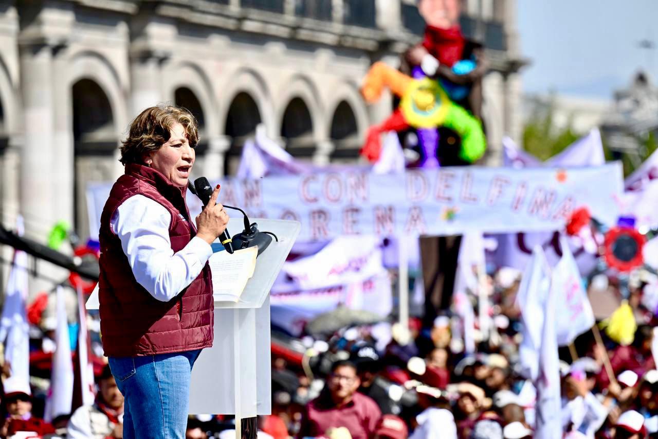 Delfina Gómez arranca precampaña ante 10 mil militantes en Toluca