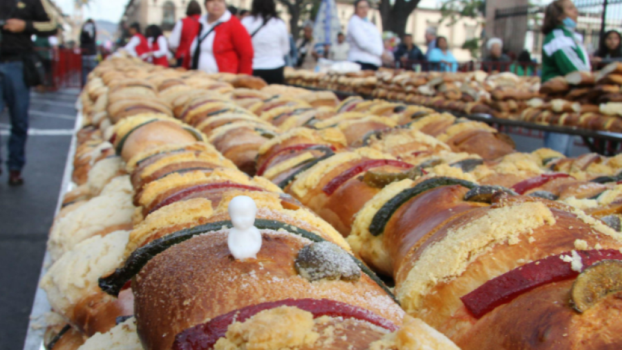 Se realizará la tradicional partida de ‘Rosca de Reyes’ en el Zócalo Capitalino