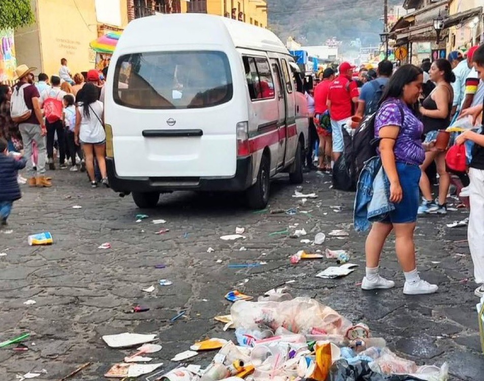 Carnaval de Tepoztlán se sale de control; se reporta una persona lesionada