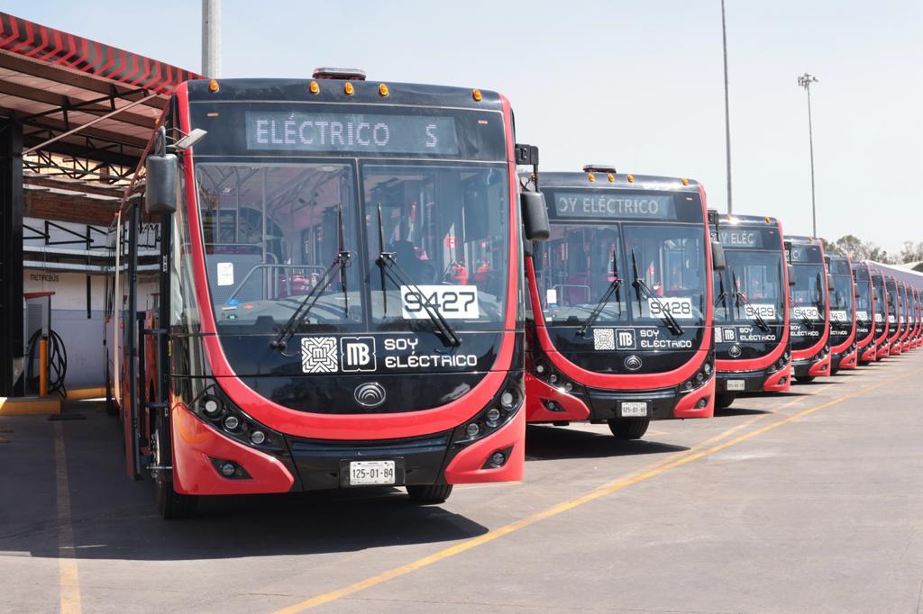 Inauguran primera línea del metrobús completamente eléctrica